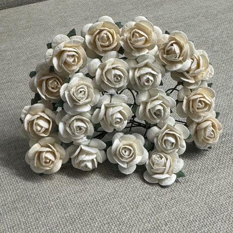 Hovedbilde Papirdesign - Roser - 1,8cm - Hvit & Krem